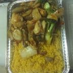 Best Chicken w. Garlic Sauce in Douglas, GA